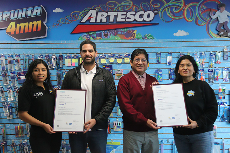 Nos Certificamos en ISO 9001:2015 e ISO 14001:2015